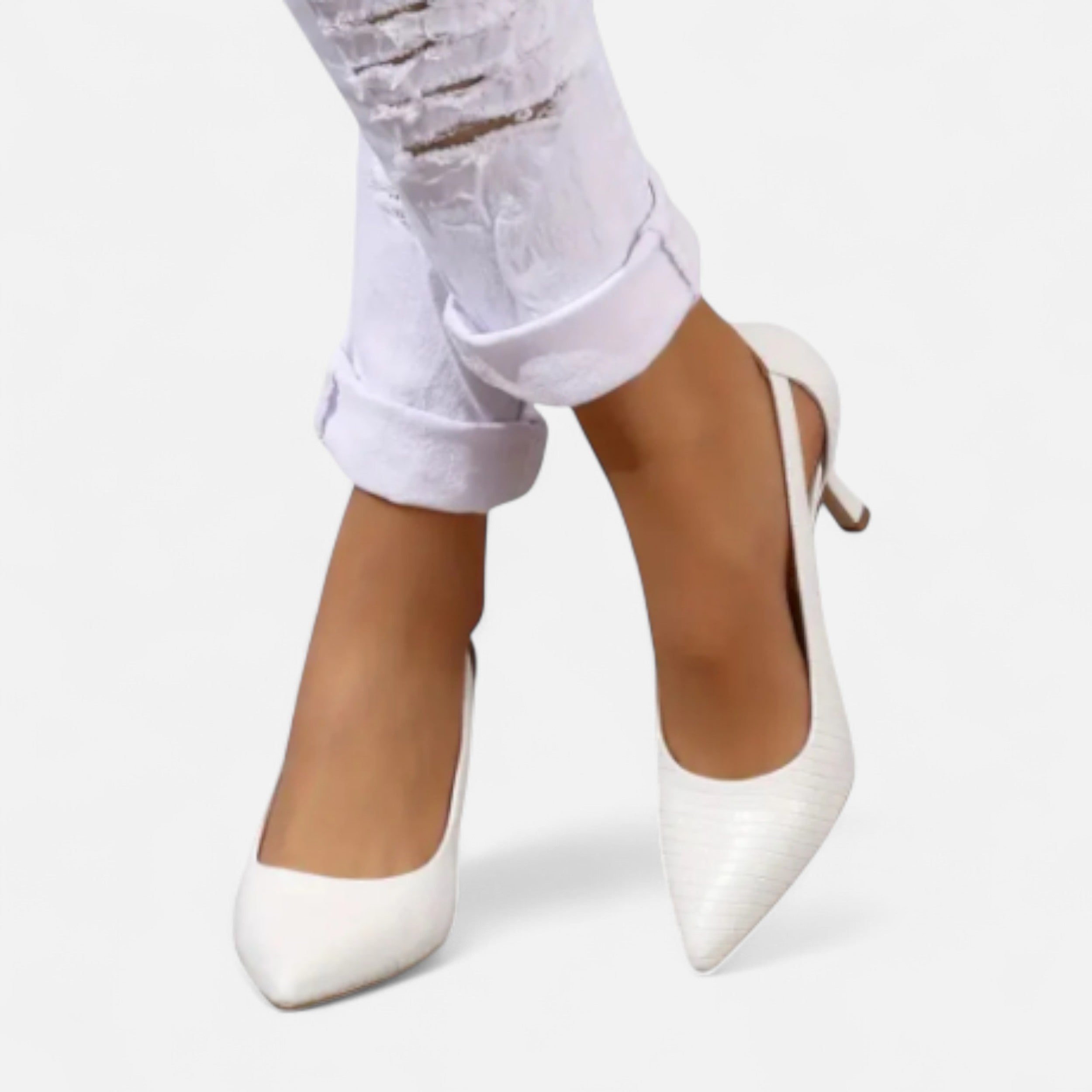 Solwiera | Szpilki z Czubatym Noskiem Klasycznej Elegancji